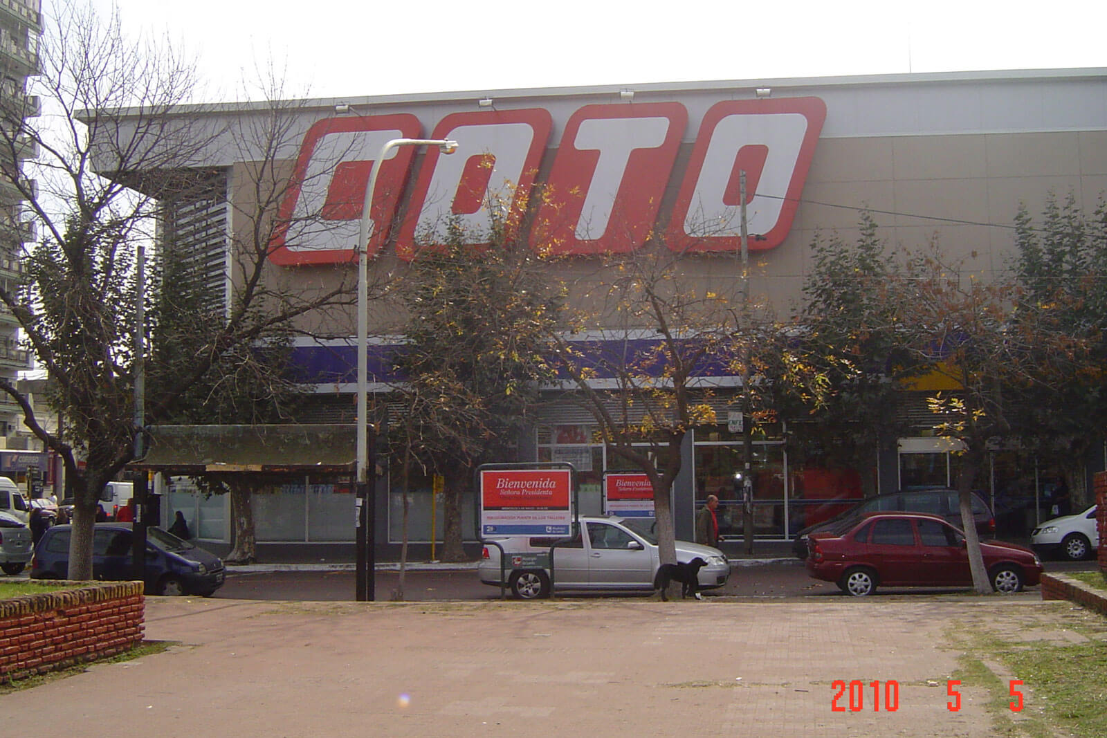Supermercado Coto - Cuzzuol